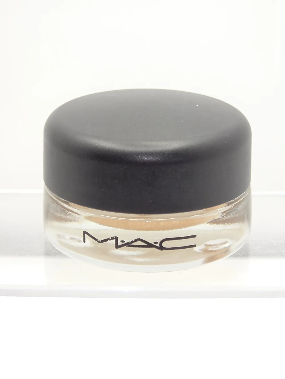 DISCONTINUED MAC TENDERTONE LIP BALM W/SPF 12 -